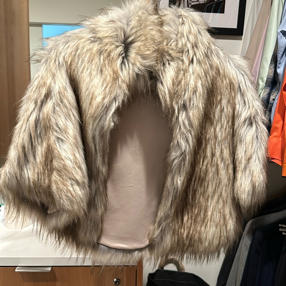 COPY - Unreal Faux Fur Cape in Natural